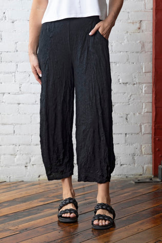 Tissue Crinkle Lantern Leg Capri