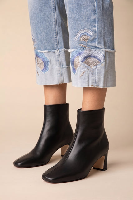 Embroidered Cuff Easy Jean