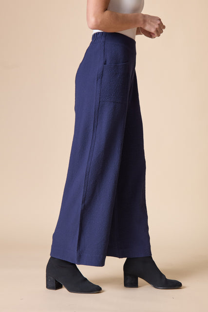 Crinkle Crepe Solid Aria Pant