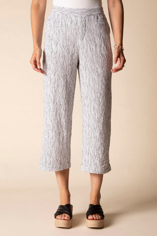Fine Lines Pucker Weave Capri