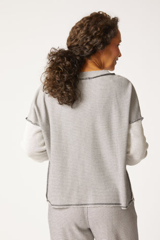 Opposites Attract Pullover