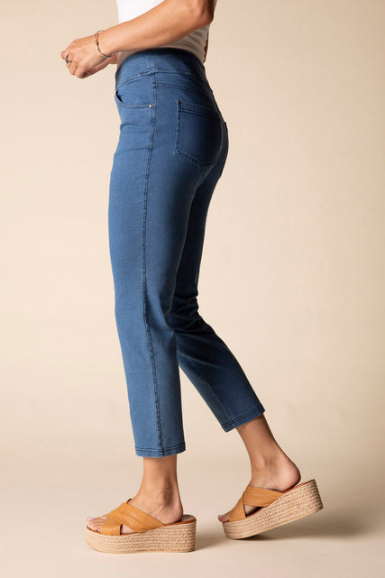 Stonewashed Capri Knit Jean