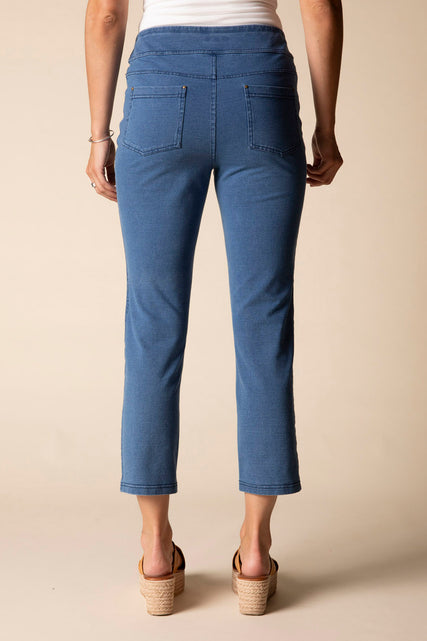 Stonewashed Capri Knit Jean