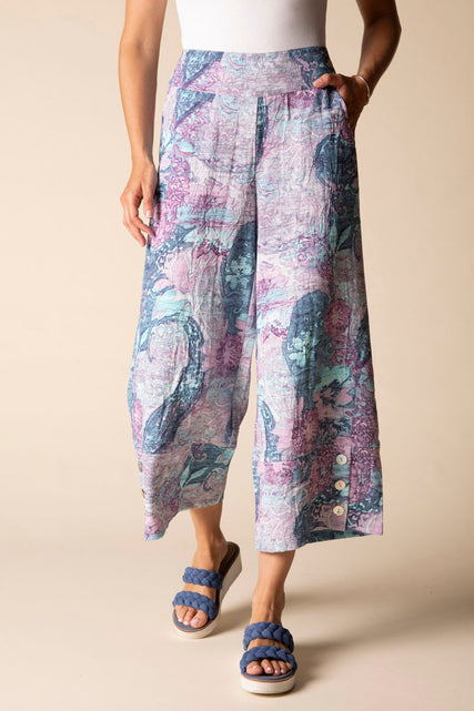 Destination Unknown Button Hem Crop Pant