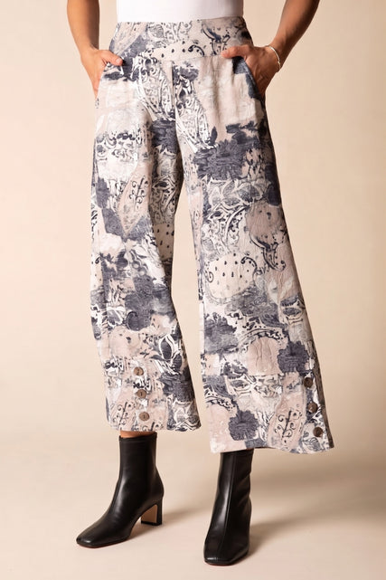 Destination Unknown Button Hem Crop Pant
