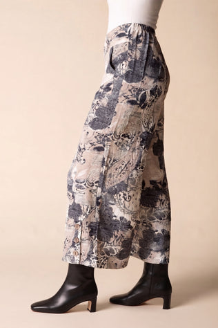 Destination Unknown Button Hem Crop Pant