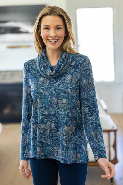 Super Soft Fleece Tapestry Cowl Neck