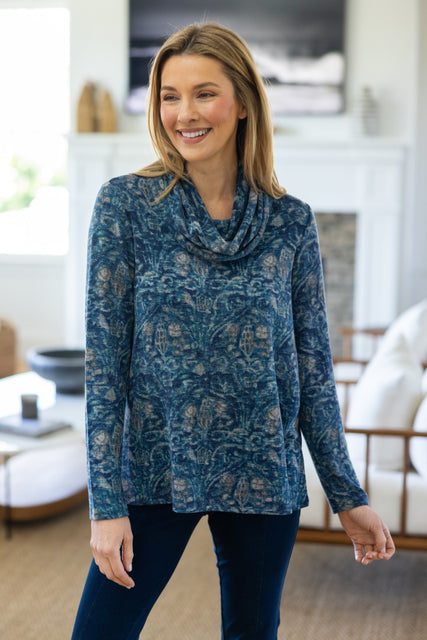 Super Soft Fleece Tapestry Cowl Neck