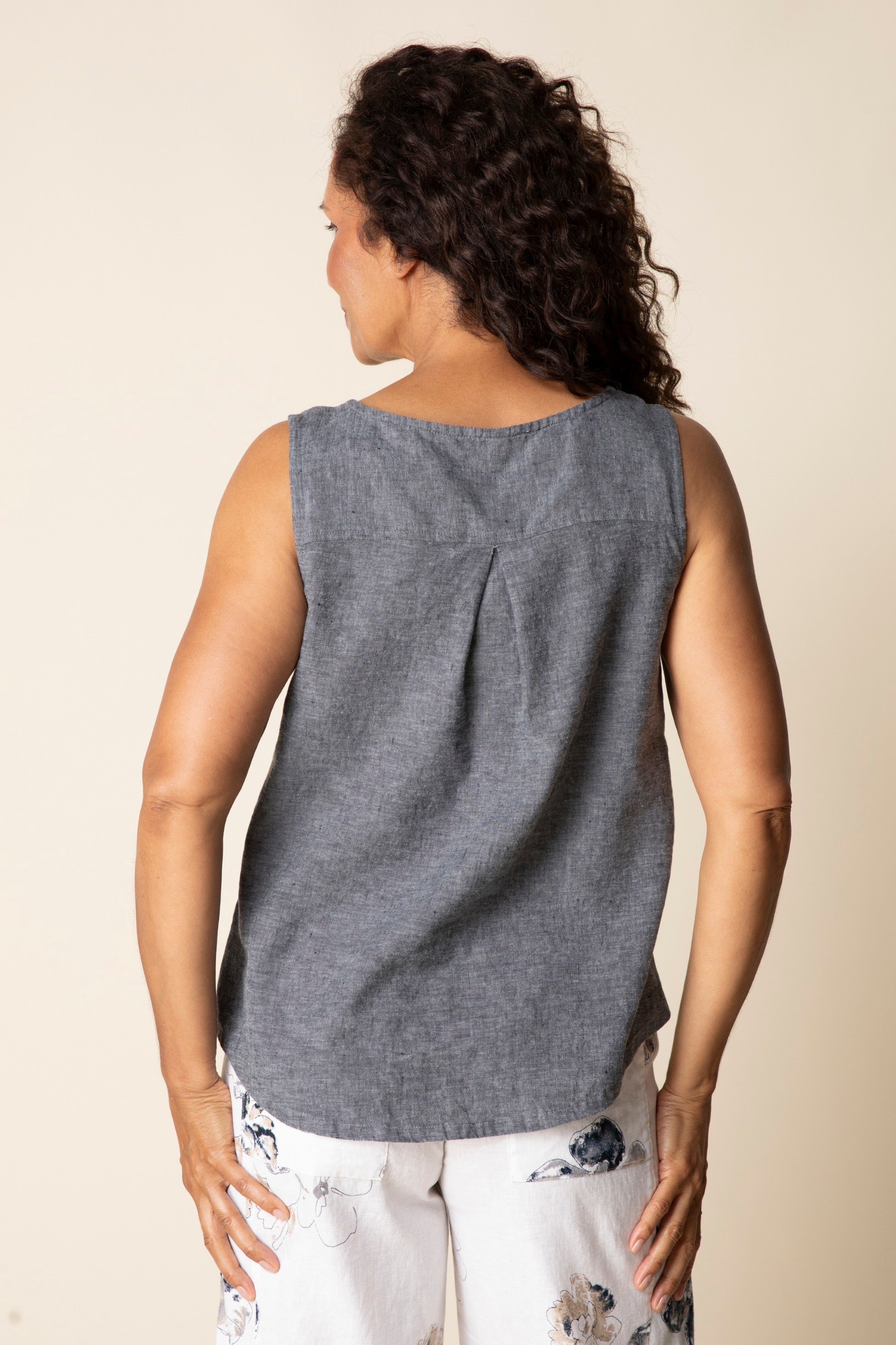 Watercolor Floral Bistro Tank – Habitat Clothes