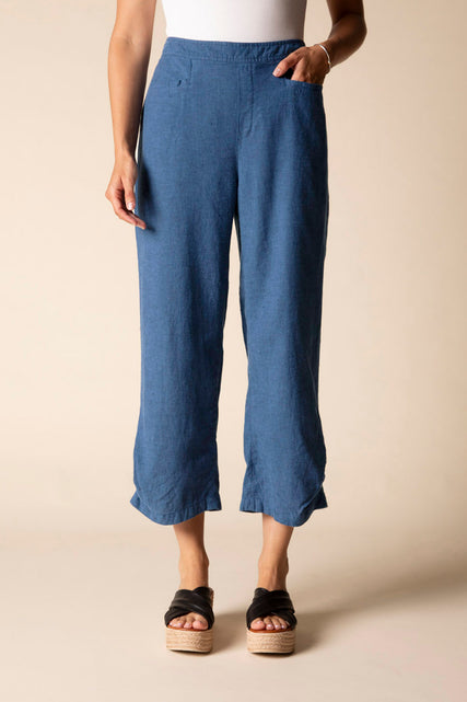 Pleat Button Capri