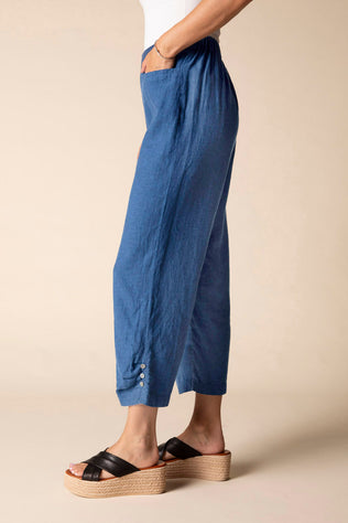 Pleat Button Capri