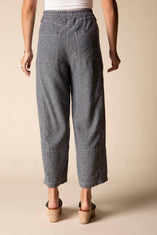 Contrast Seams Crop Pant