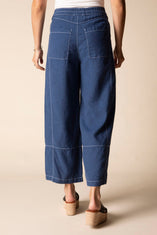 Contrast Seams Crop Pant