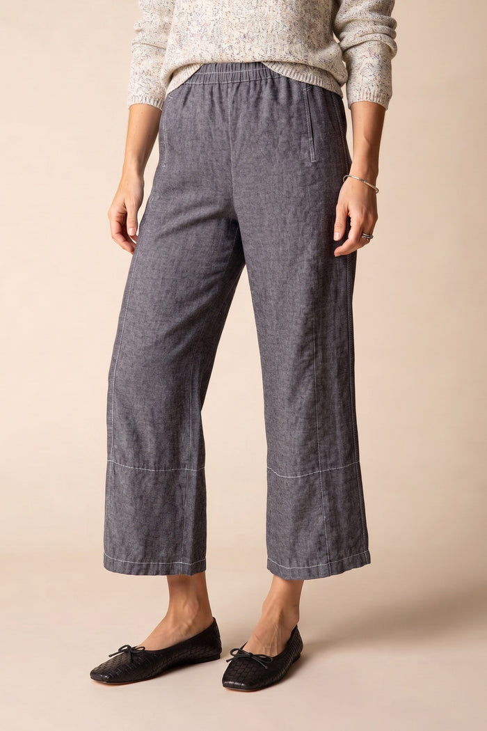 Contrast Seams Crop Pant