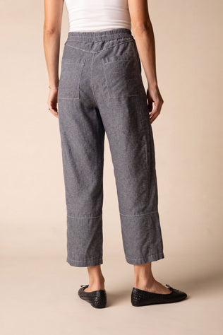 Contrast Seams Crop Pant
