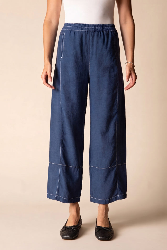 Contrast Seams Crop Pant