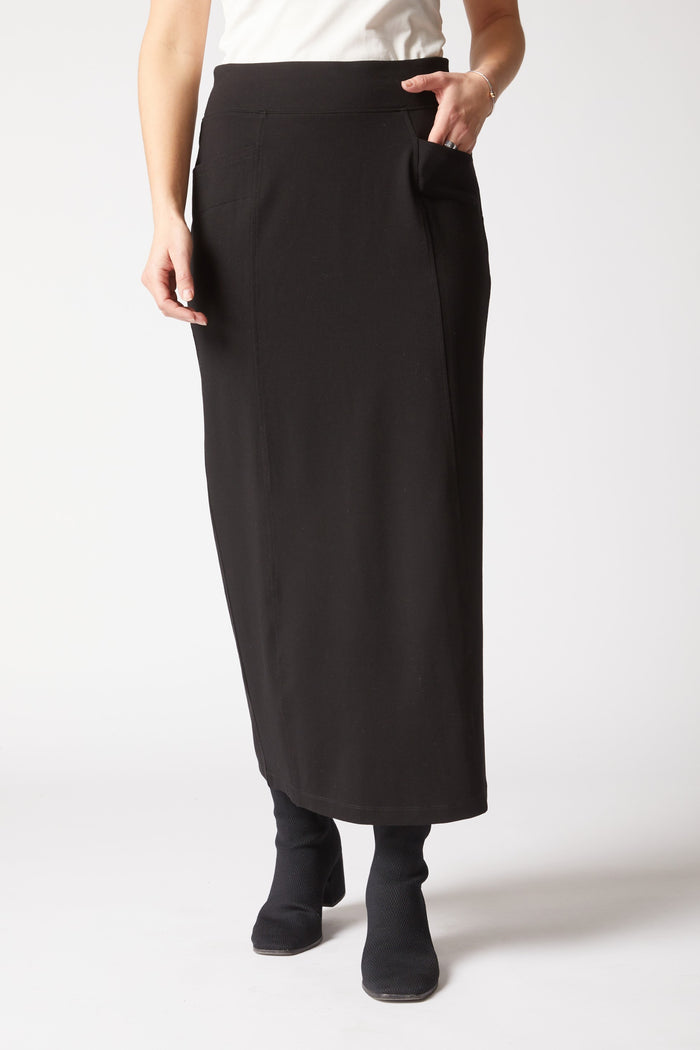 Core Travel Everything Skirt