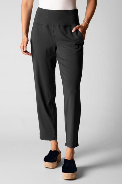 Core Travel Straight Pant