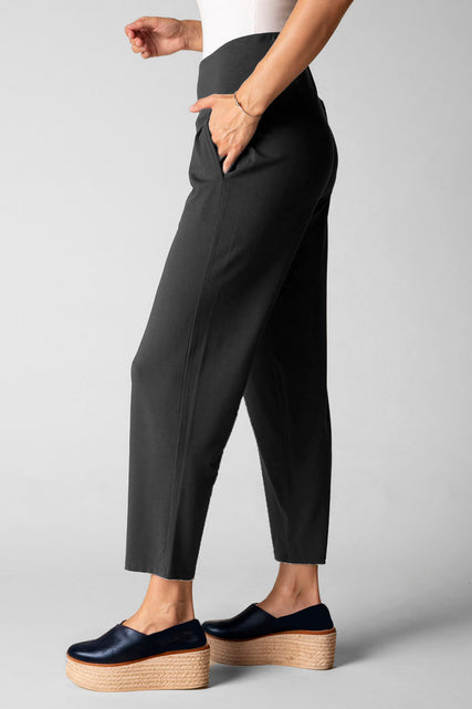 Core Travel Straight Pant