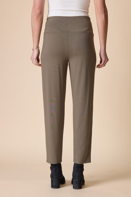 Core Travel Straight Pant