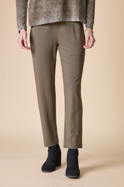 Core Travel Straight Pant