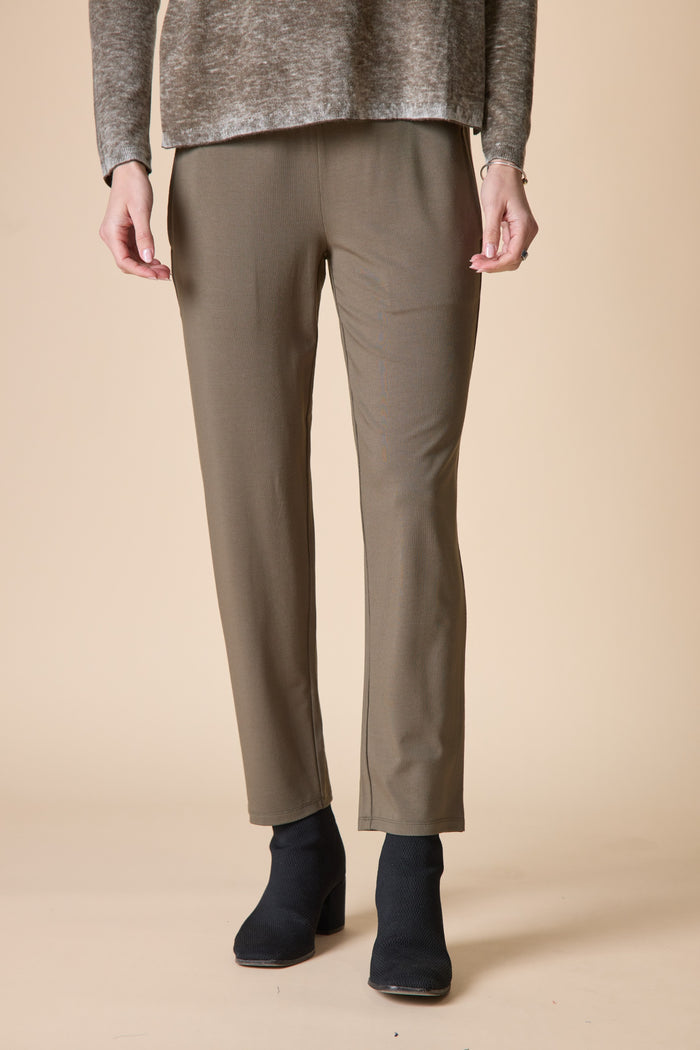 Core Travel Straight Pant