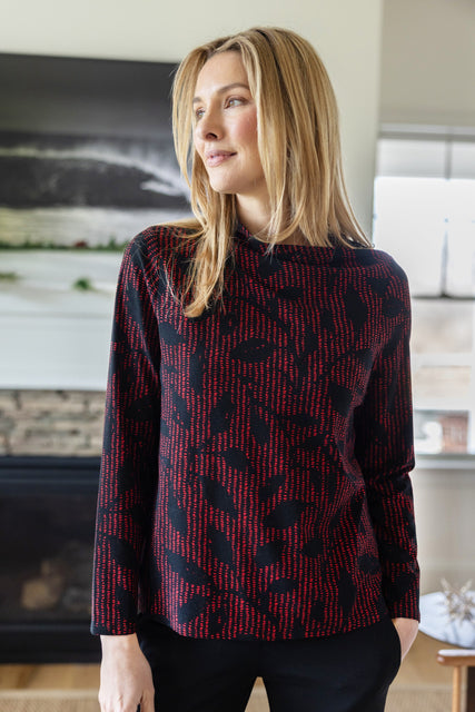 Core Travel Drape Collar Top