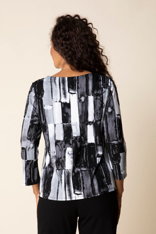 Core Travel Brush Stroke Top