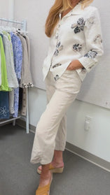 Pleat Button Capri